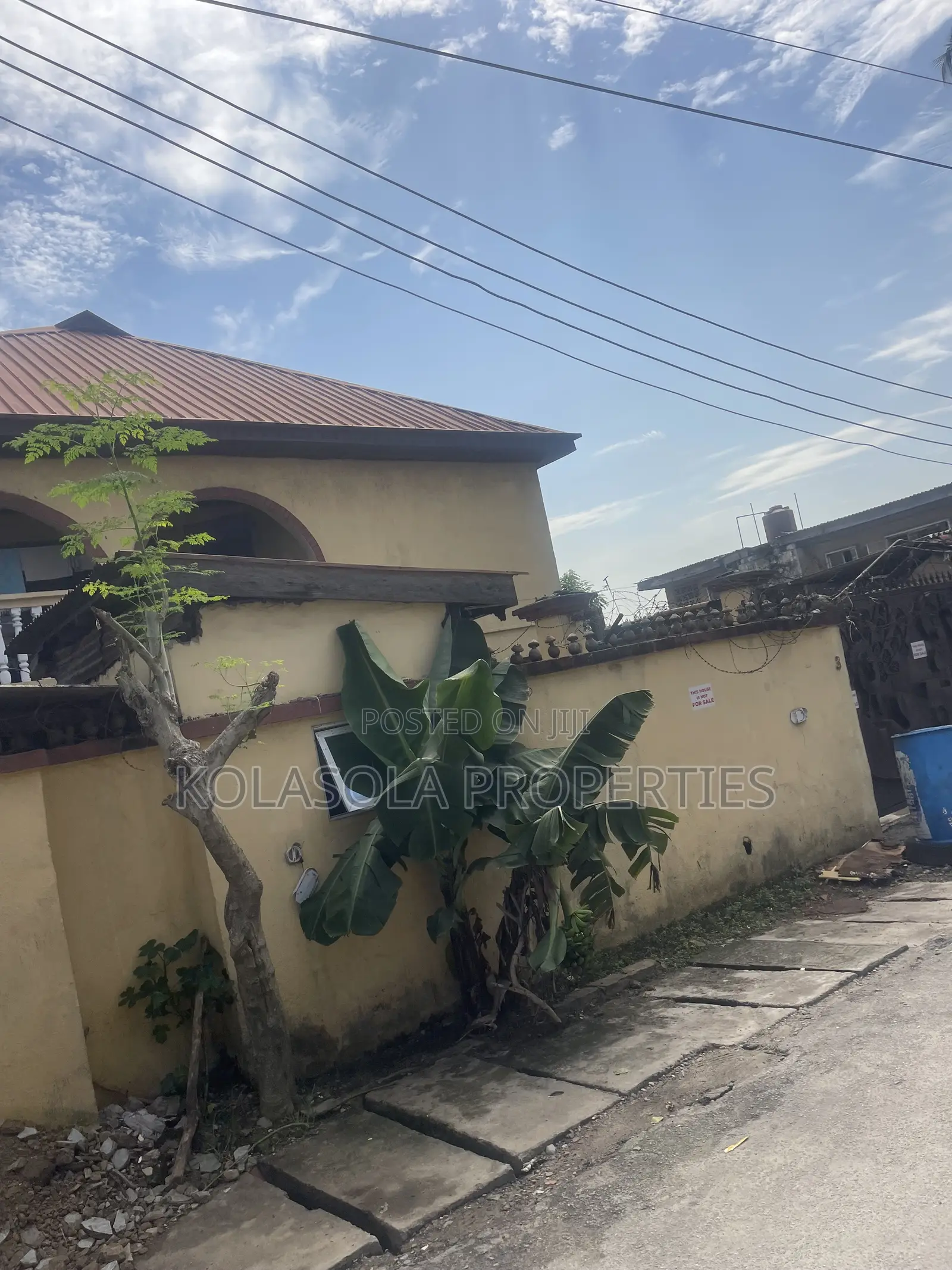 6bdrm Block of Flats in Gbolade Adebanjo, Coker Road for sale