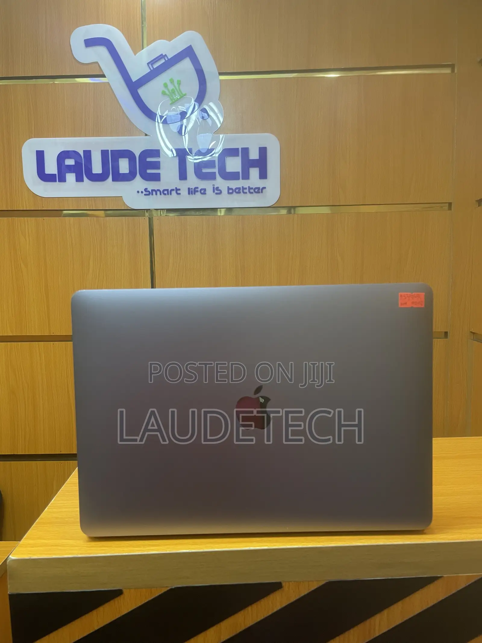Laptop Apple MacBook Pro 2020 16GB Apple M1 SSD 256GB