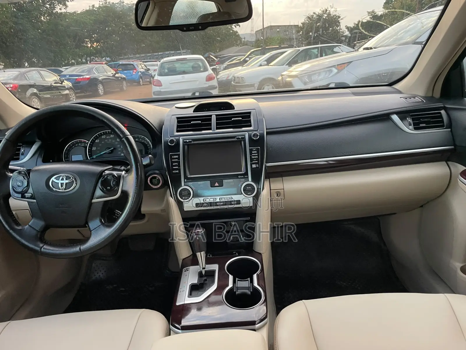 Toyota Camry XLE 4dr Sedan (3.5L 6cyl 6A) 2014 White