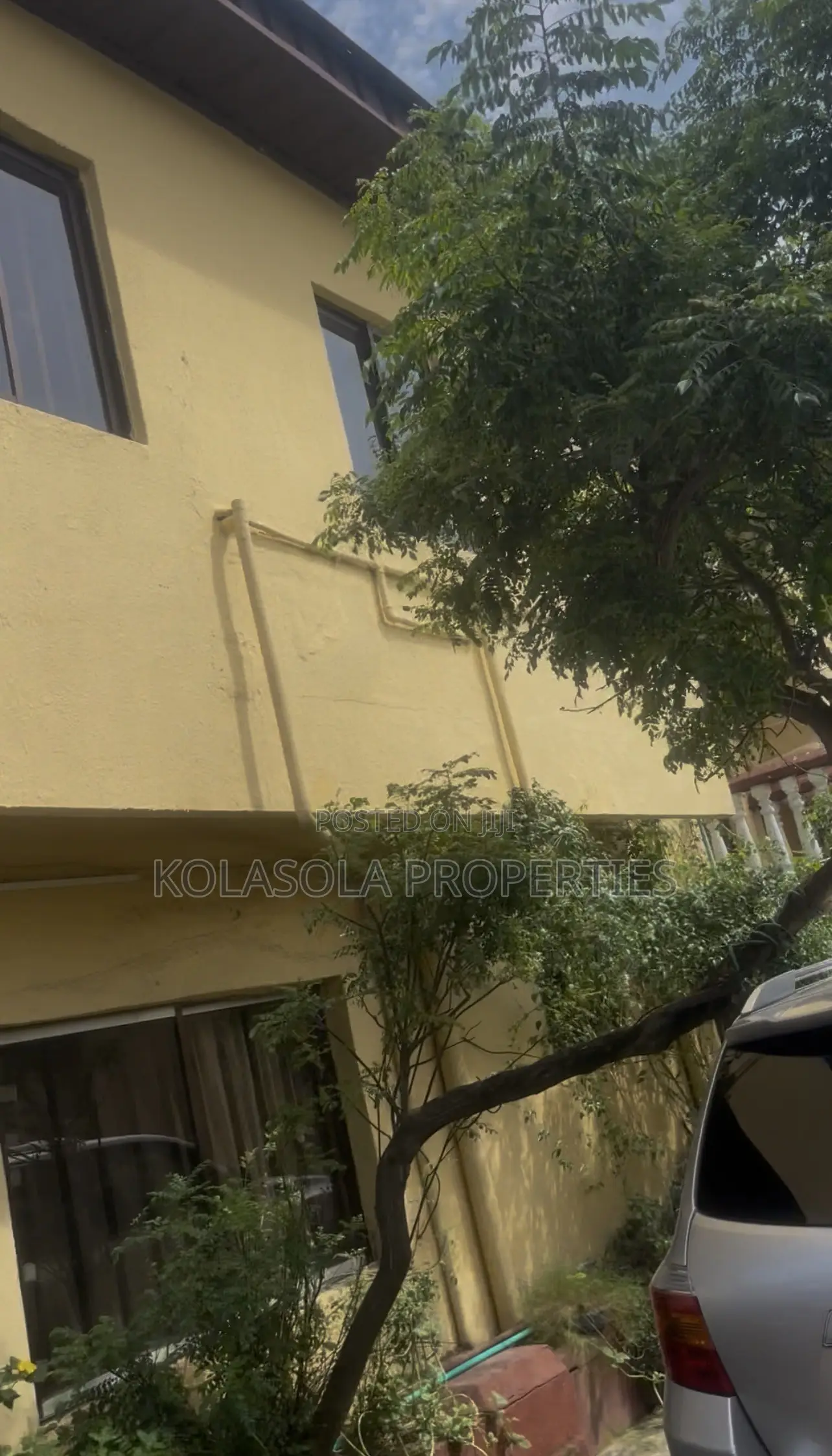 6bdrm Block of Flats in Gbolade Adebanjo, Coker Road for sale