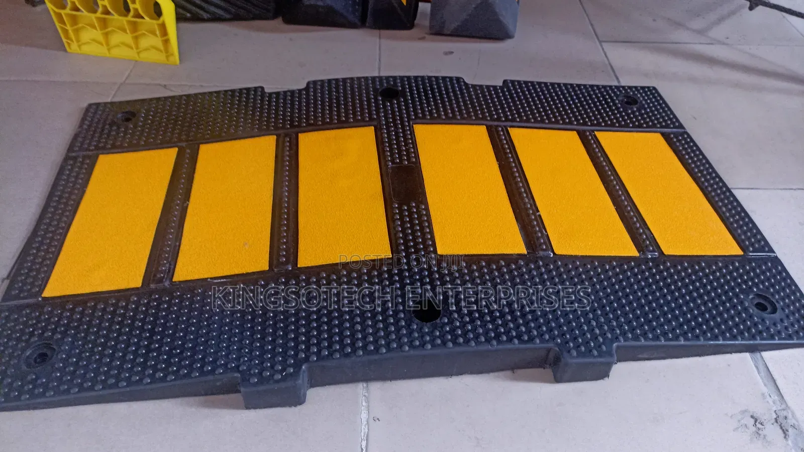 Cars and Truck Speed Bumps Heavy Duty