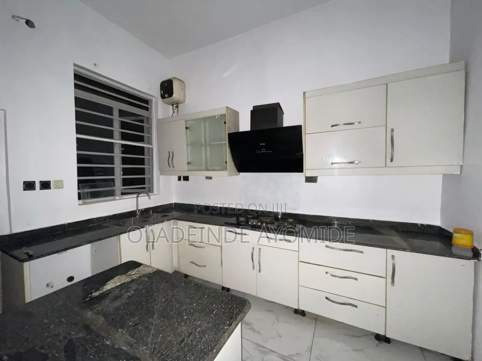 4bdrm Duplex in Chevy View Estate, Chevron for rent