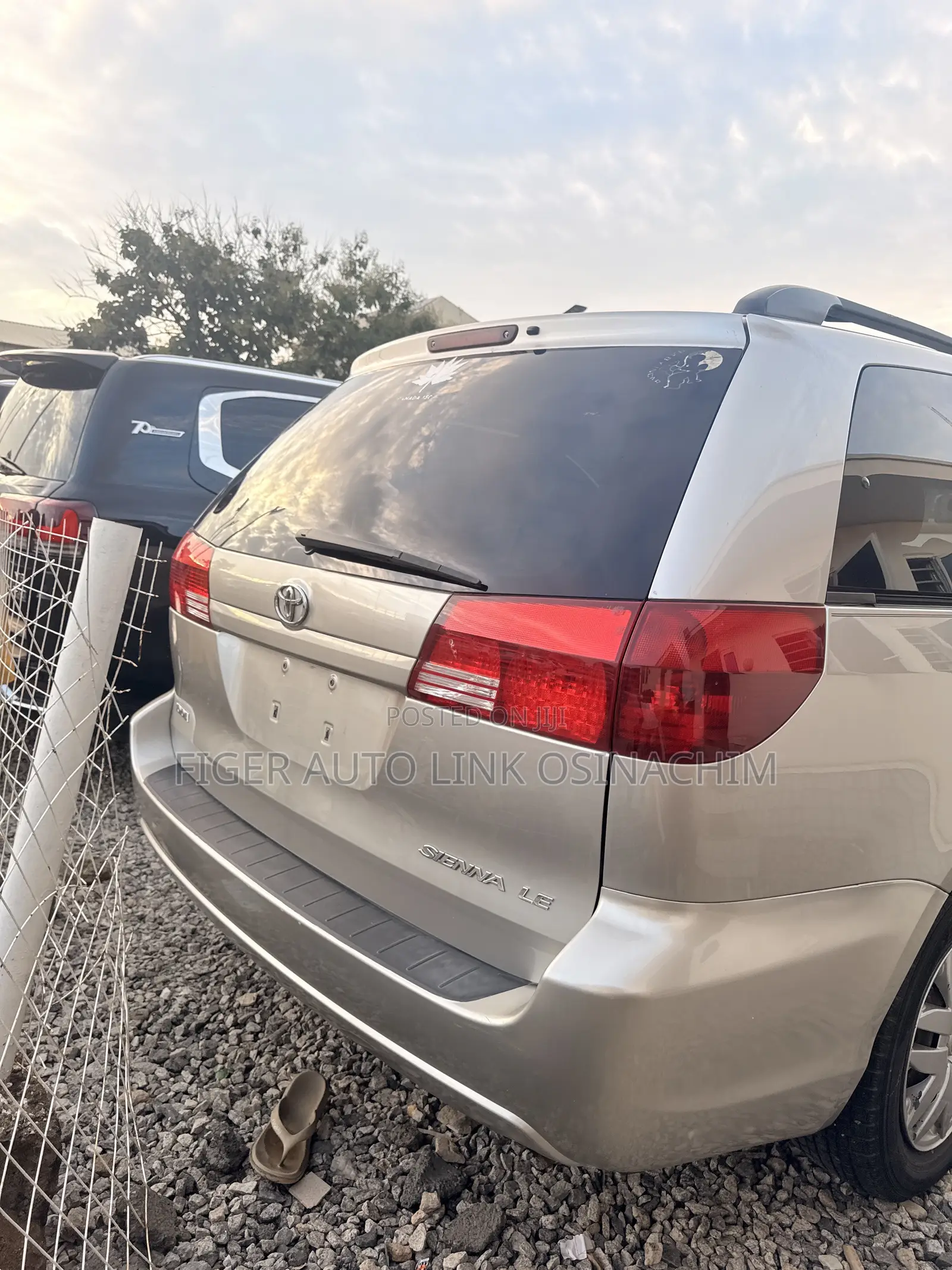 Toyota Sienna 2005 Gold