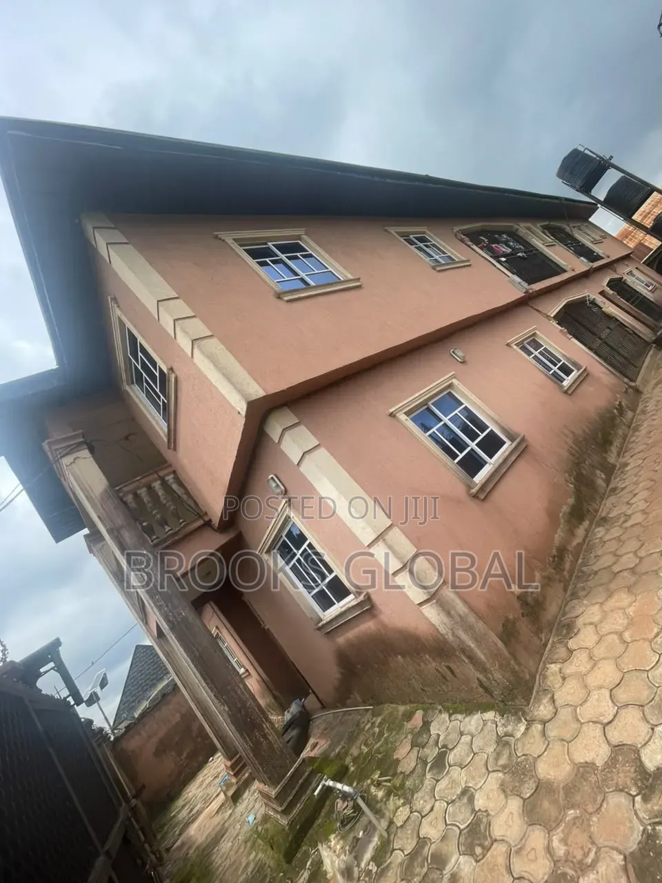 3bdrm Block of Flats in Benin City for sale