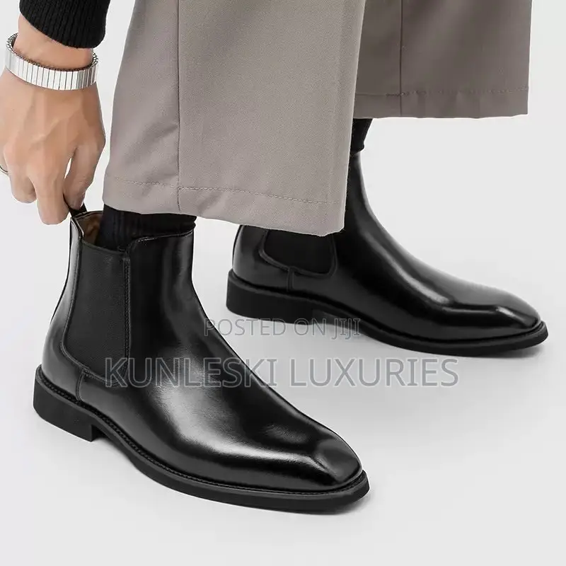 Original British Retro Chelsea Boot in 2 Colorways