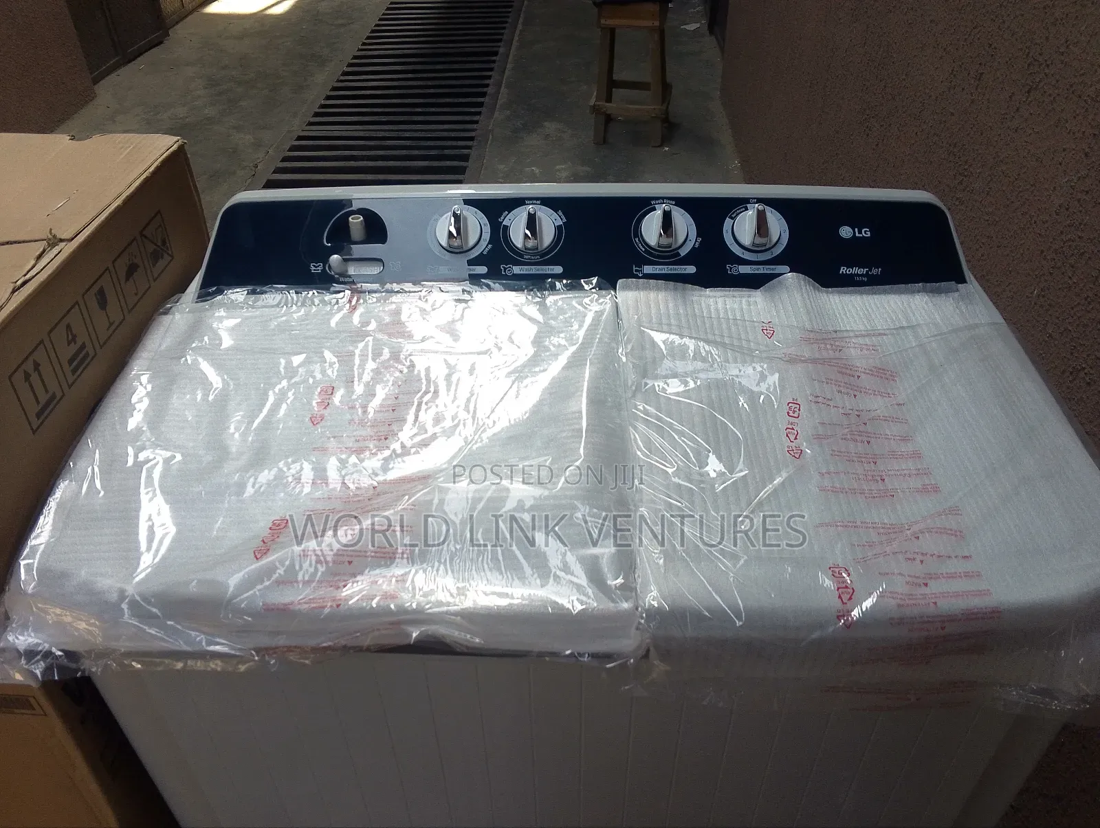 LG Twin Tup Washing Machine 13.5 KG