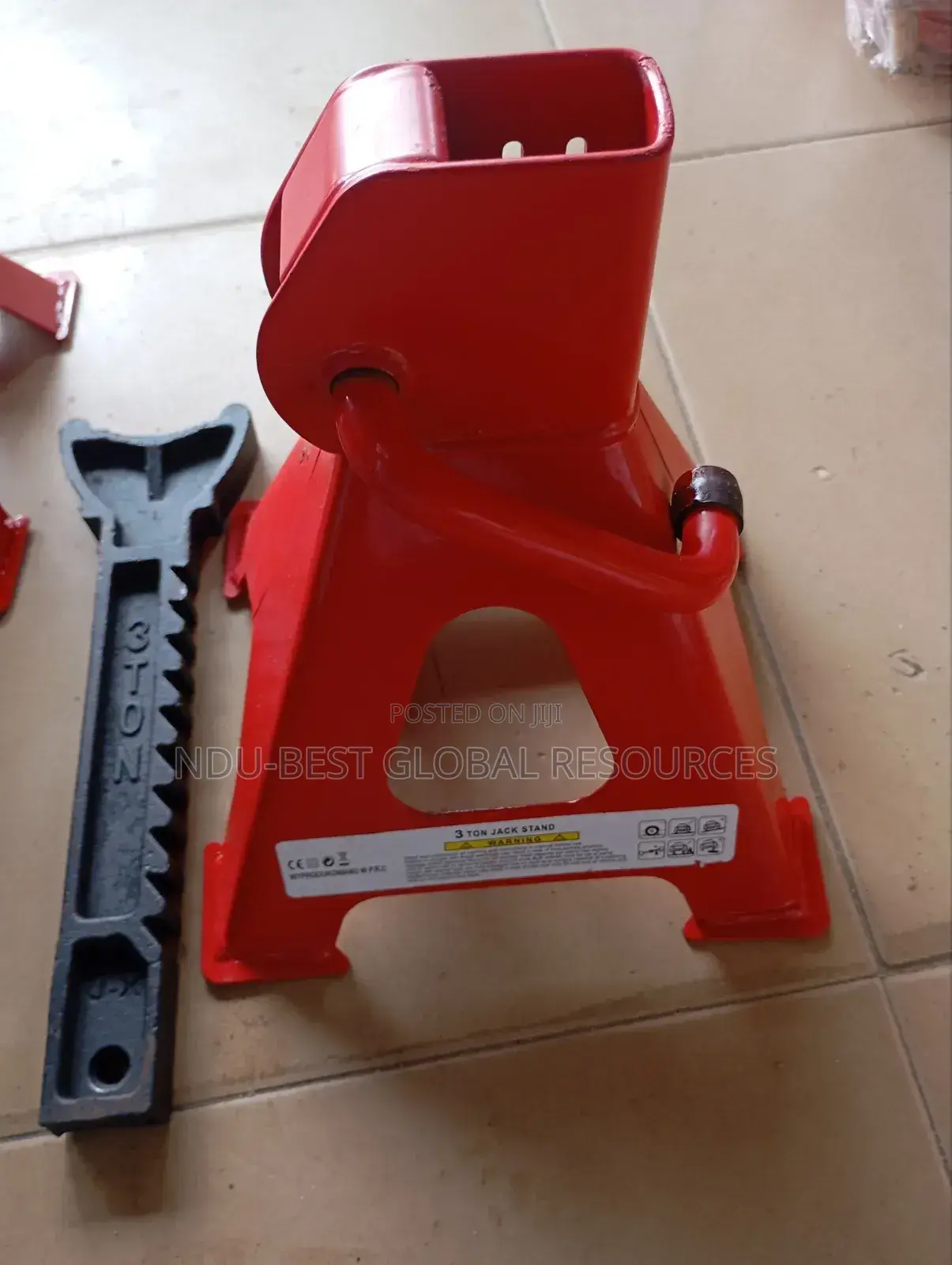 3-Ton Capacity (6,600 Lb) Ratchet Jack Stands