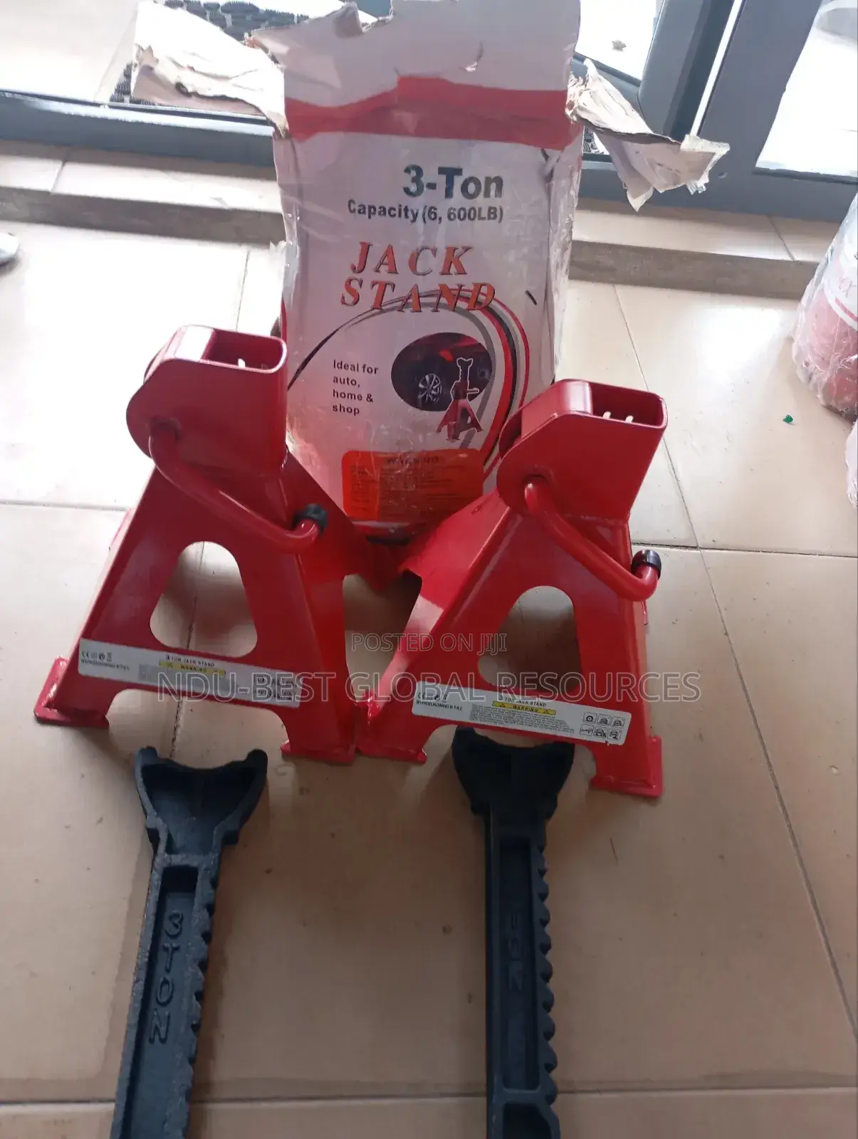 3-Ton Capacity (6,600 Lb) Ratchet Jack Stands