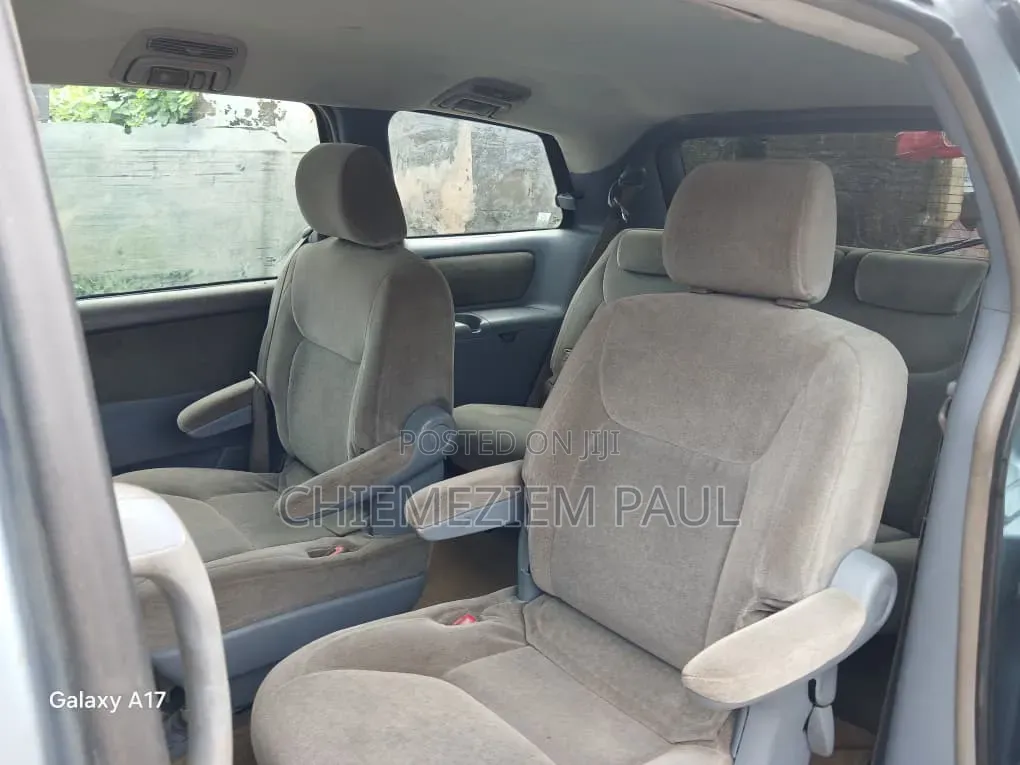 Toyota Sienna 2005 Blue