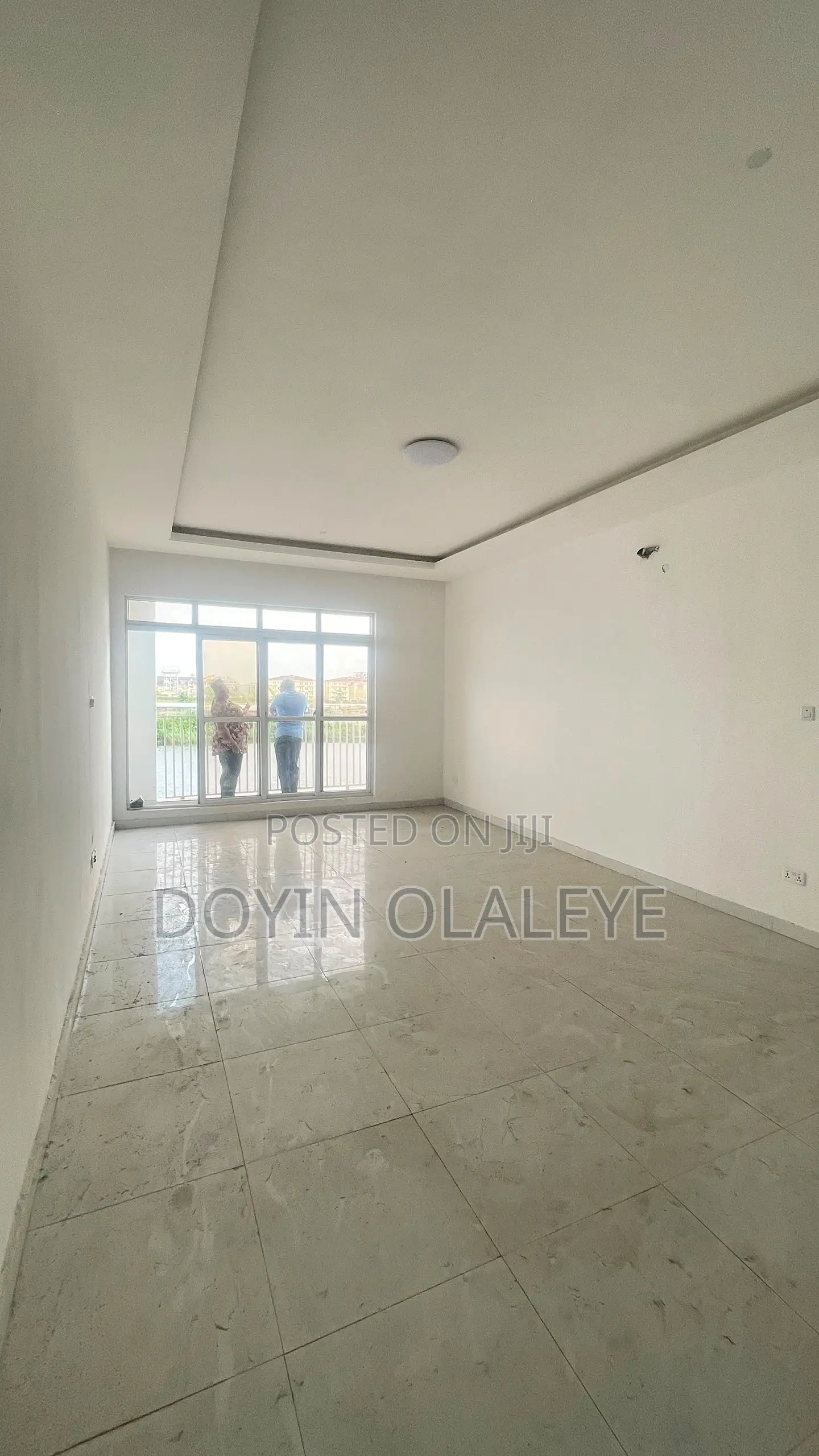 3bdrm Apartment in Osapa london for sale