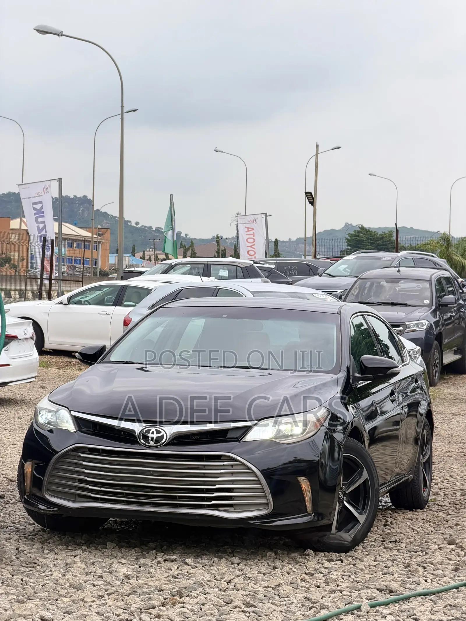 Toyota Avalon XLE 4dr Sedan (3.5L 6cyl 6A) 2014 Black