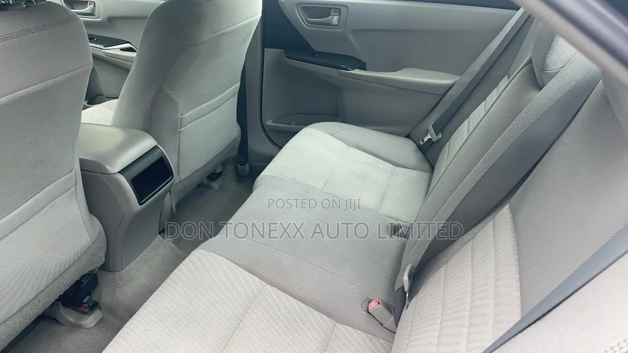 Toyota Camry LE 4dr Sedan (2.5L 4cyl 6A) 2015 Green