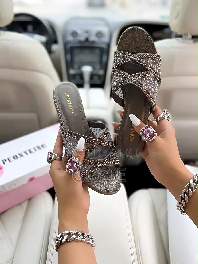 Stylish Flat Slippers With Stone Designs