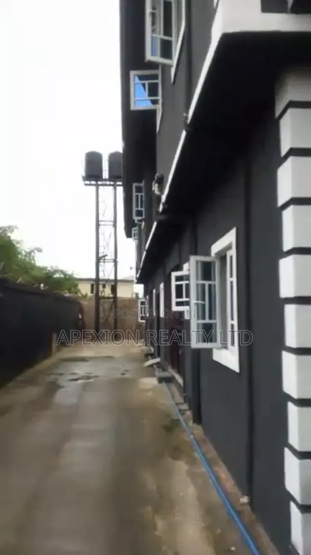 2bdrm Duplex in Majesty Estate, New Layout for rent
