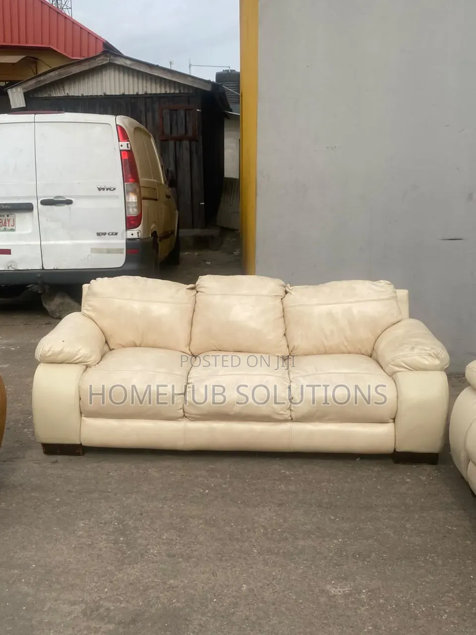 Foreign Leather Sofa Set Barely Used (3,2,1) Seaters