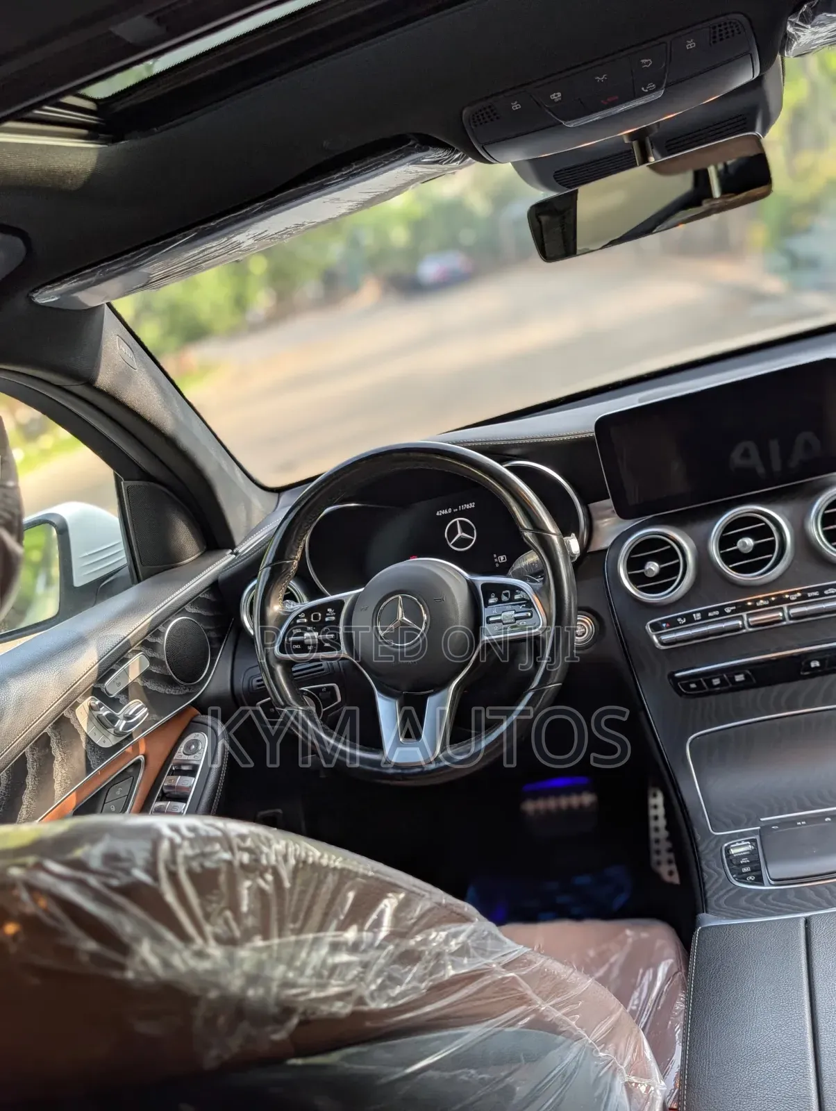 Mercedes-Benz GLC-Class 2022 White