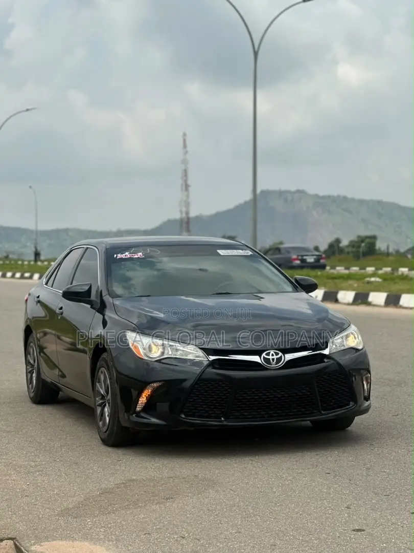 Toyota Camry LE 4dr Sedan (2.5L 4cyl 6A) 2016 Black