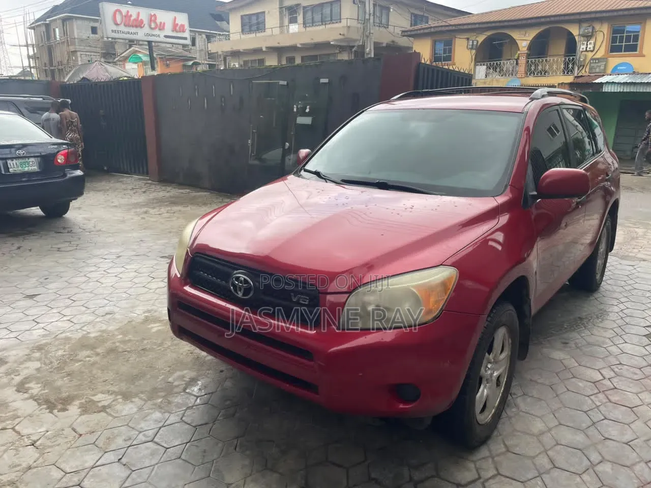 Toyota RAV4 2010 Red