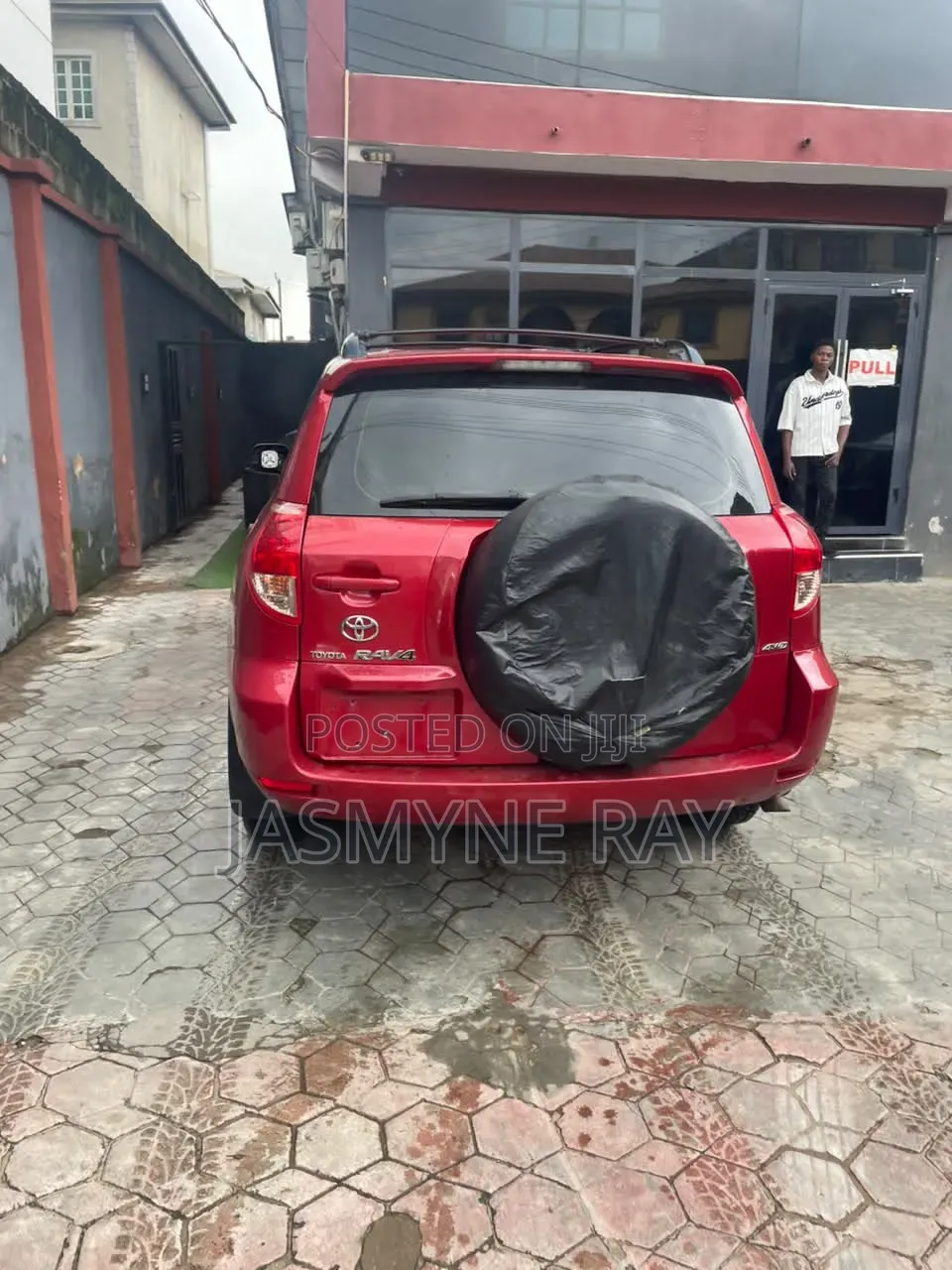 Toyota RAV4 2010 Red