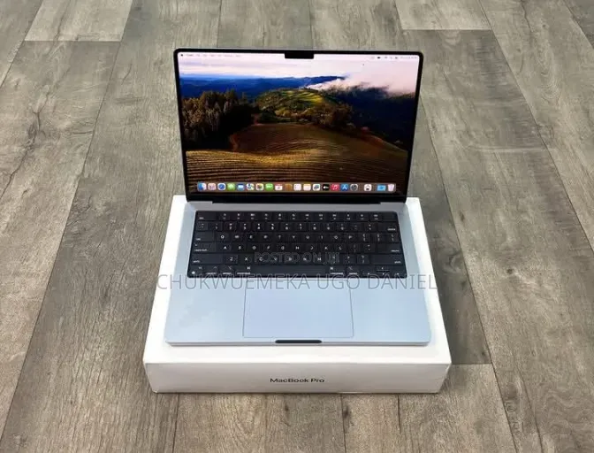 Laptop Apple MacBook Pro 2020 M1 16GB Apple M1 SSD 512GB