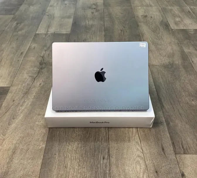 Laptop Apple MacBook Pro 2021 M1 16GB Apple M1 Pro SSD 512GB