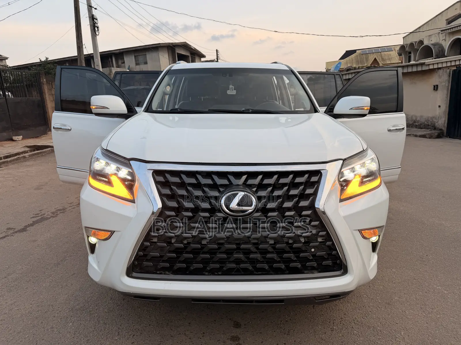 Lexus GX 460 Luxury 2017 White
