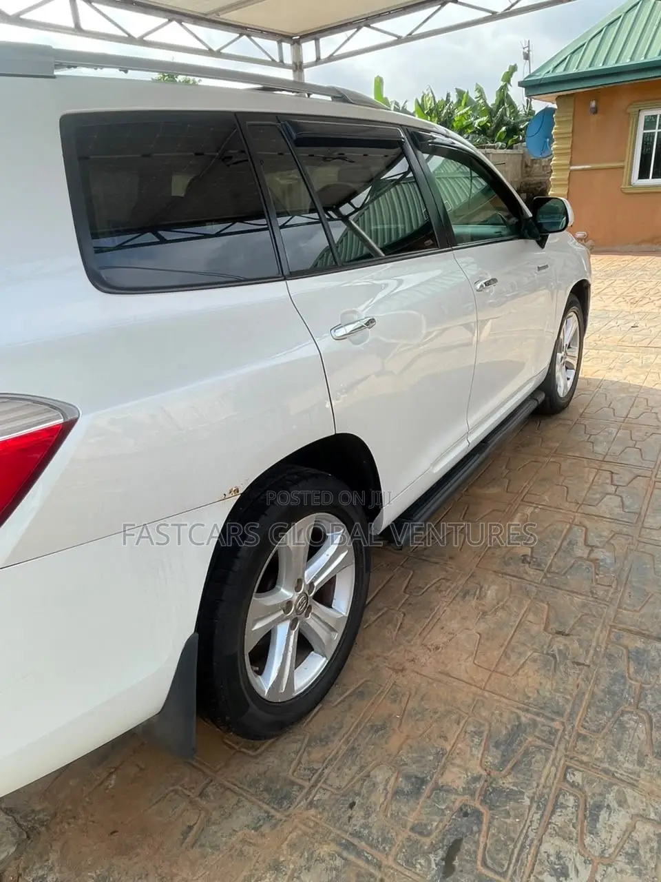 Toyota Highlander Limited 2010 White