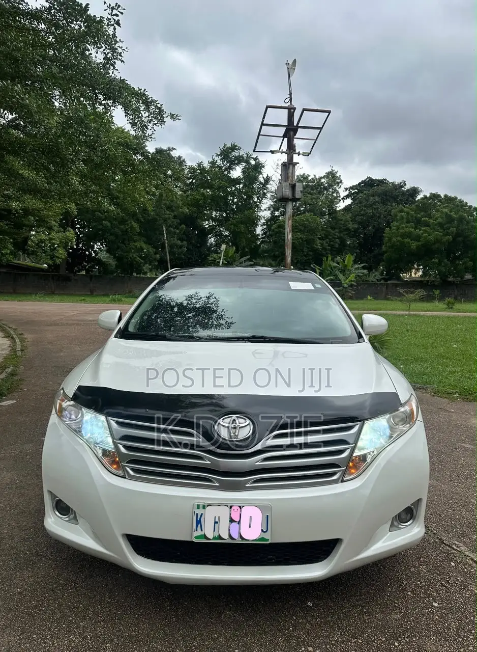 Toyota Venza Limited 2012 White