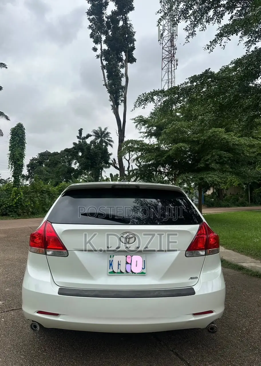 Toyota Venza Limited 2012 White