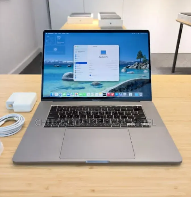 Laptop Apple MacBook Pro 2019 16GB Intel Core i7 SSD 512GB