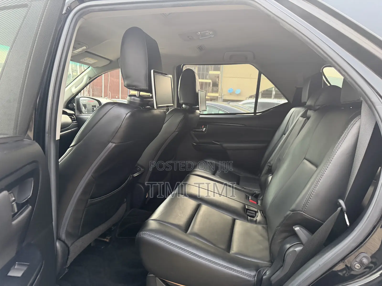Toyota Fortuner 4.0 AWD 2022 Black