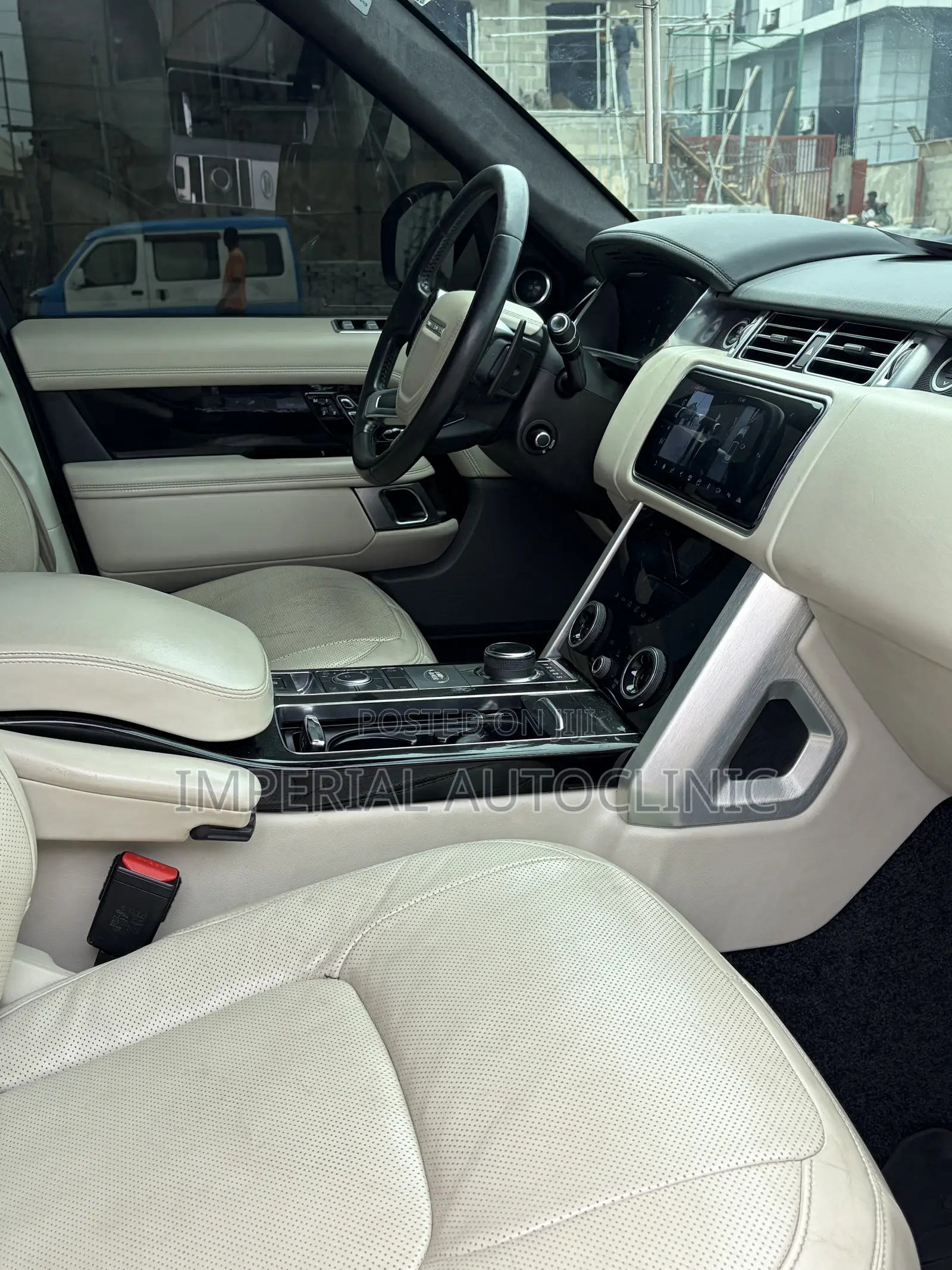 Land Rover Range Rover Vogue 2019 White