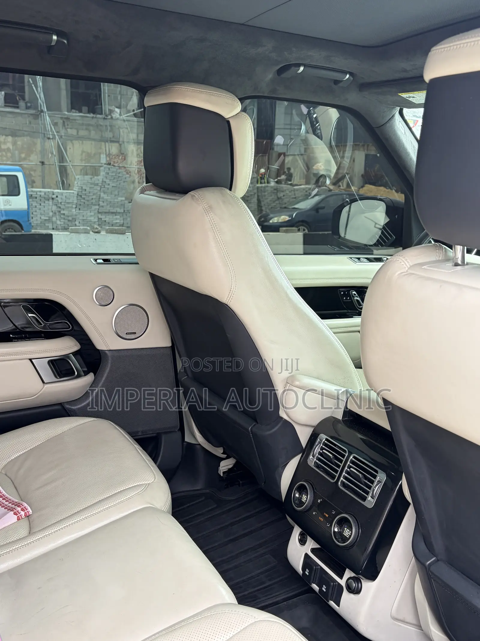 Land Rover Range Rover Vogue 2019 White