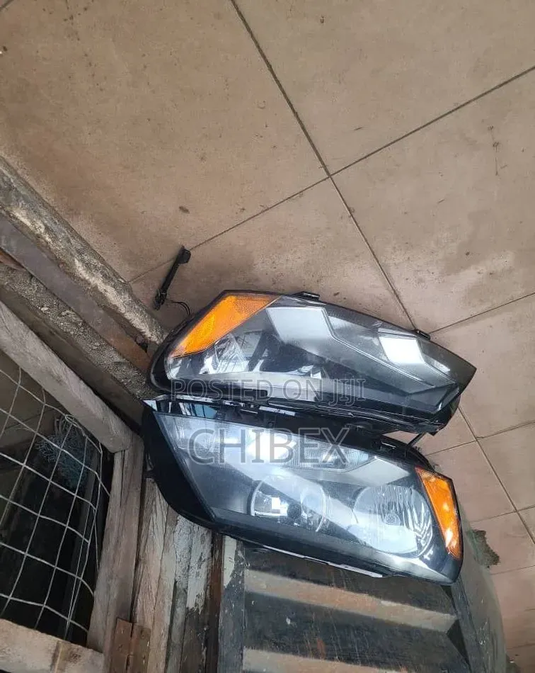 Set of Full Light Volkswagen Passat SE 2013