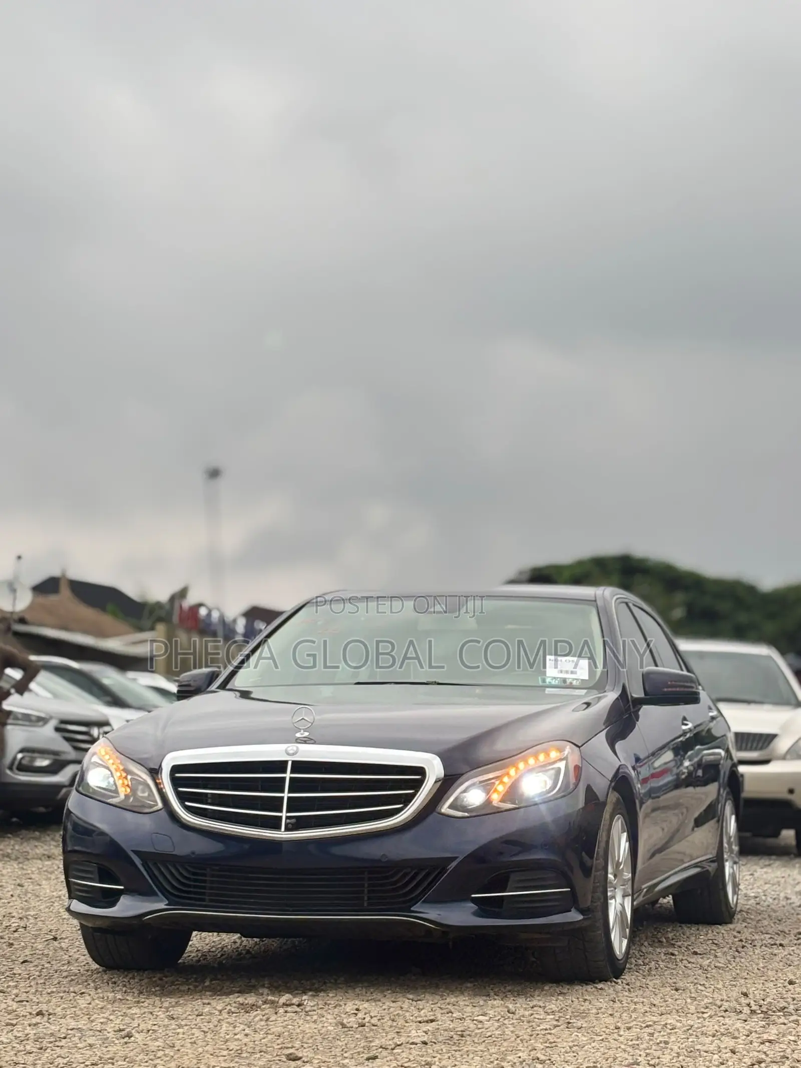 Mercedes-Benz E350 Base 4Matic Sedan AWD (3.5L 6cyl 7A) 2014 Matt Black
