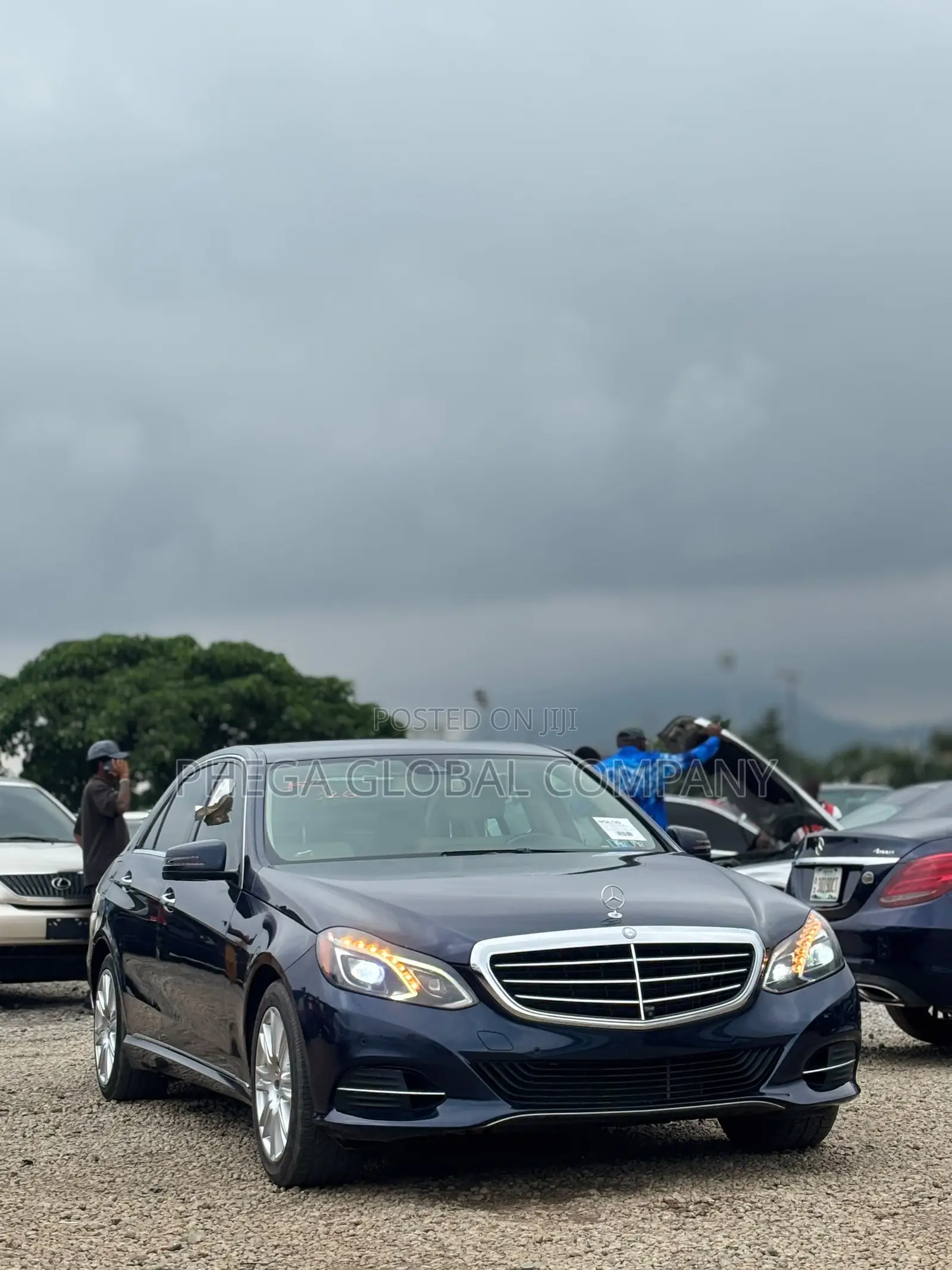 Mercedes-Benz E350 Base 4Matic Sedan AWD (3.5L 6cyl 7A) 2014 Matt Black