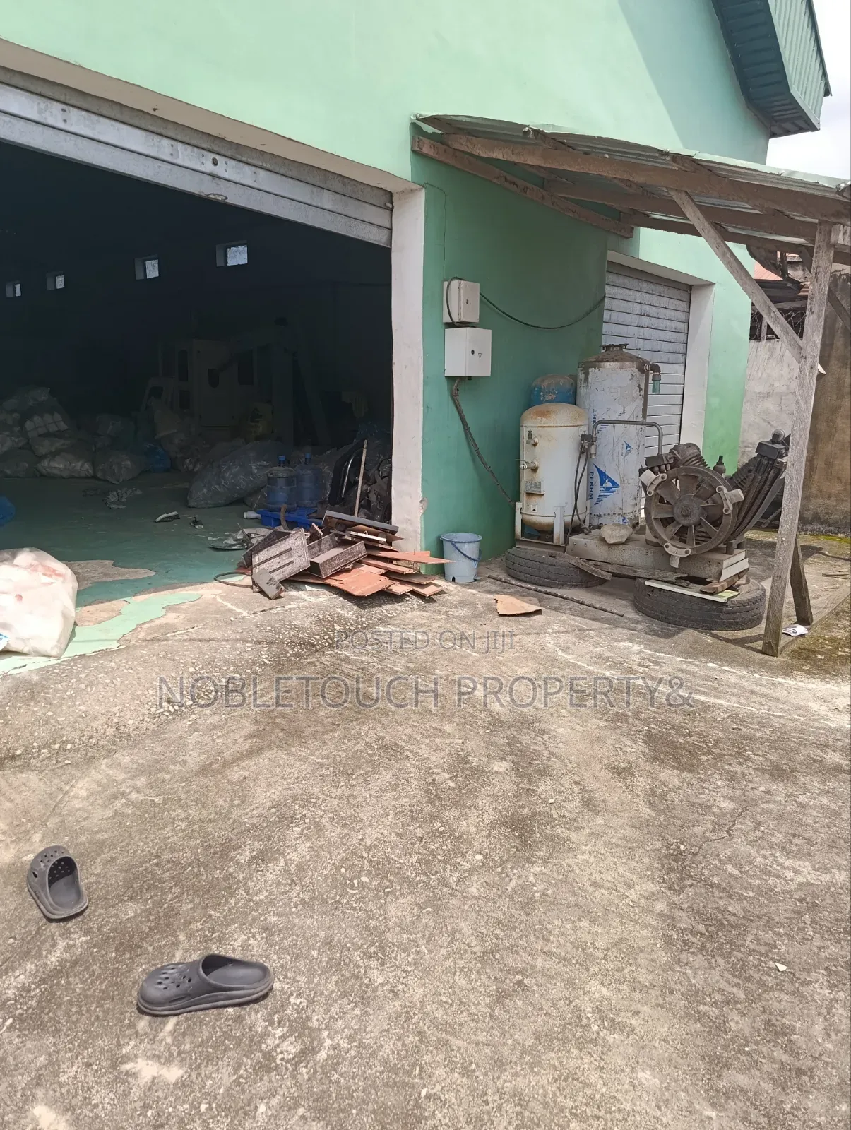 Warehouse for Sale Off Governors Rd Ikotun