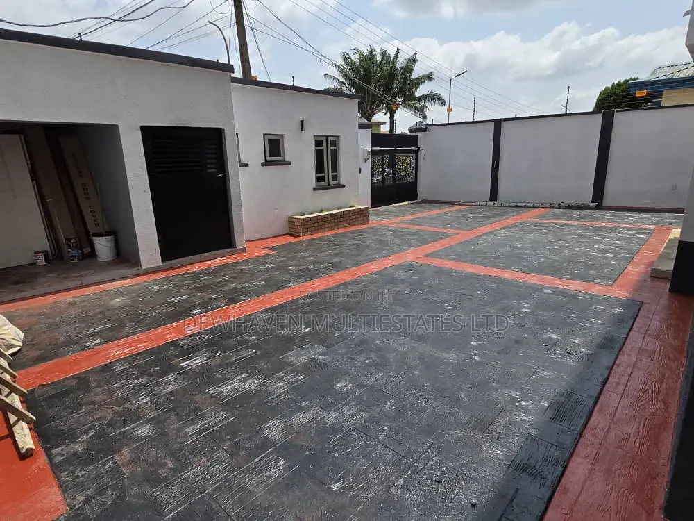 5bdrm Duplex in Egbeda / Egbeda for sale