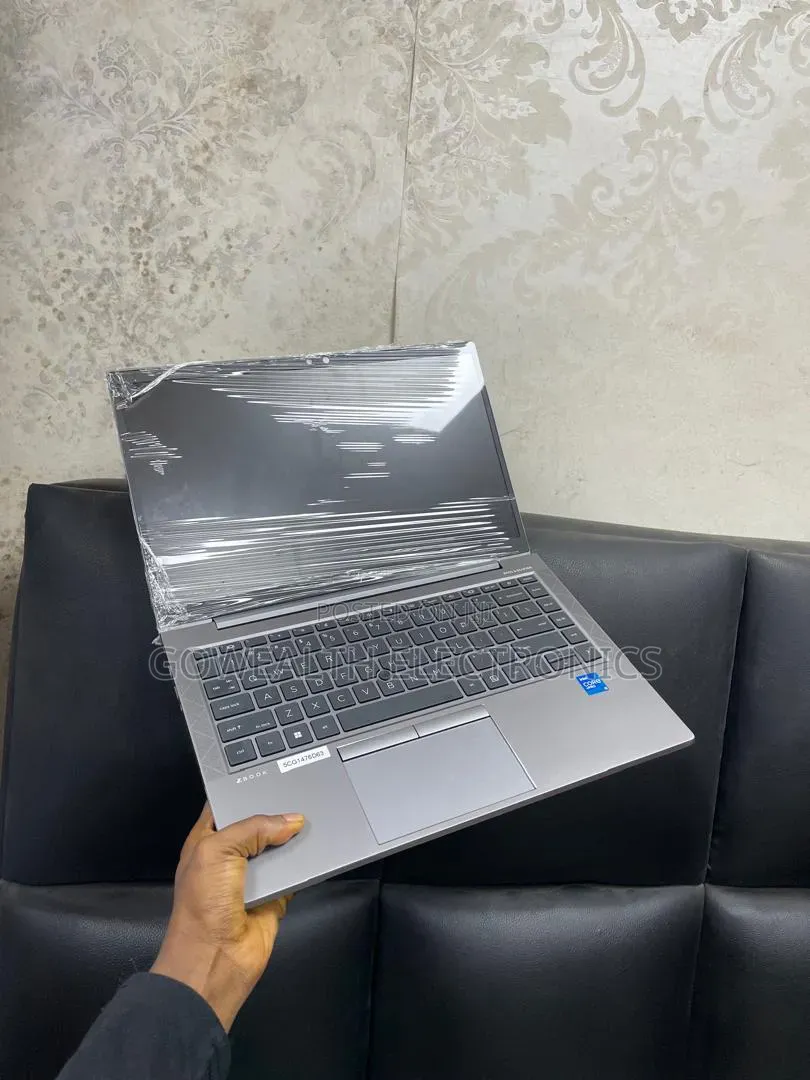Laptop HP ZBook Firefly 14 G7 16GB Intel Core i5 SSD 256GB