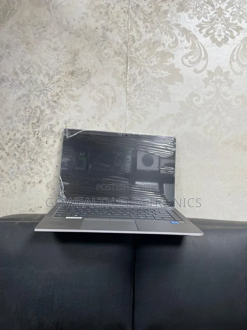 Laptop HP ZBook Firefly 14 G7 16GB Intel Core i5 SSD 256GB