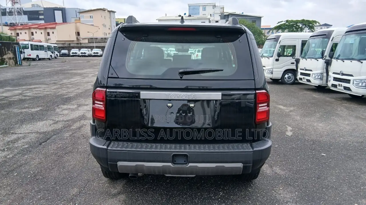 New Toyota Land Cruiser Prado 2.7 2025 Gray