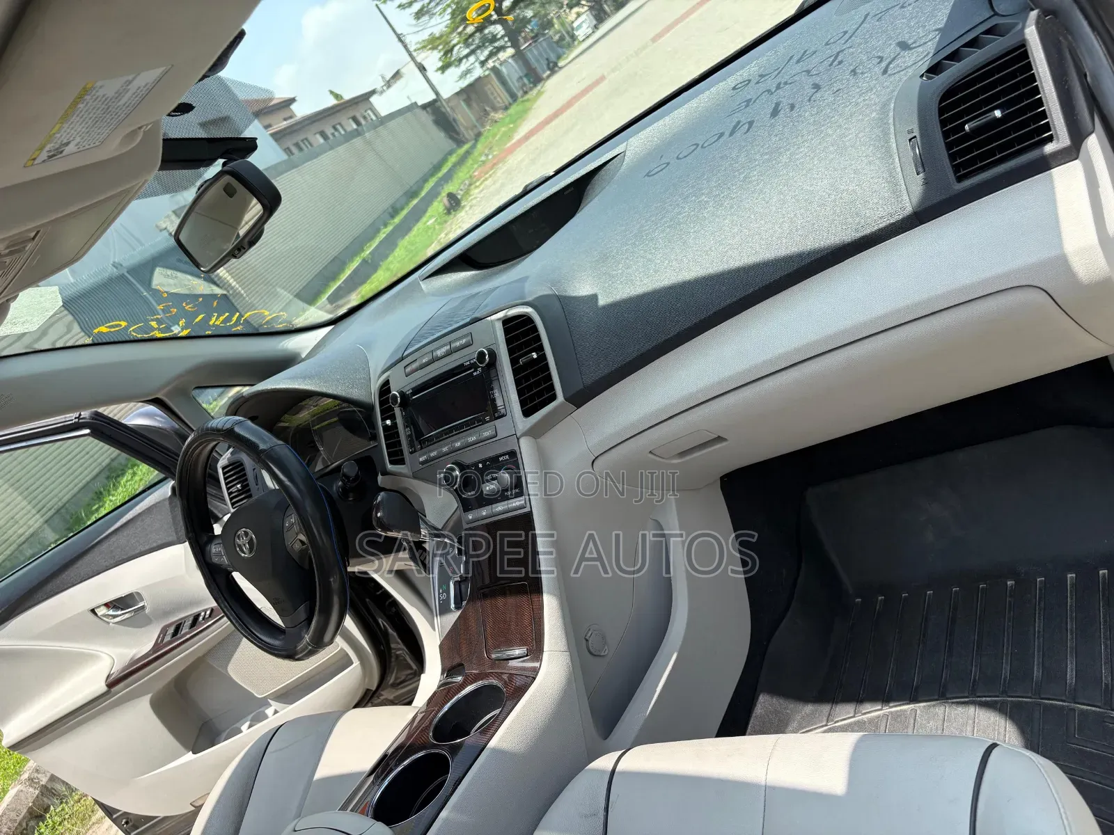 Toyota Venza AWD 2011 Gray