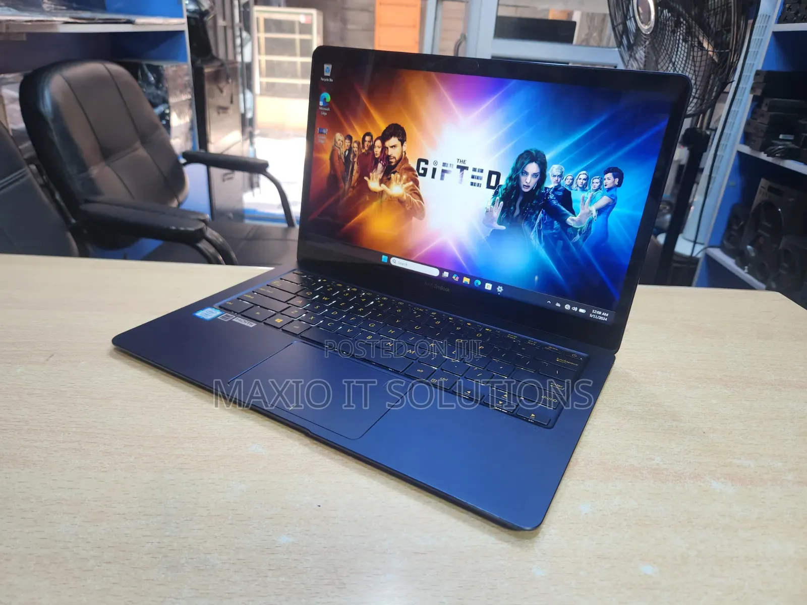 Laptop Asus ZenBook 3 Deluxe UX490UA 16GB Intel Core i7 SSD 256GB