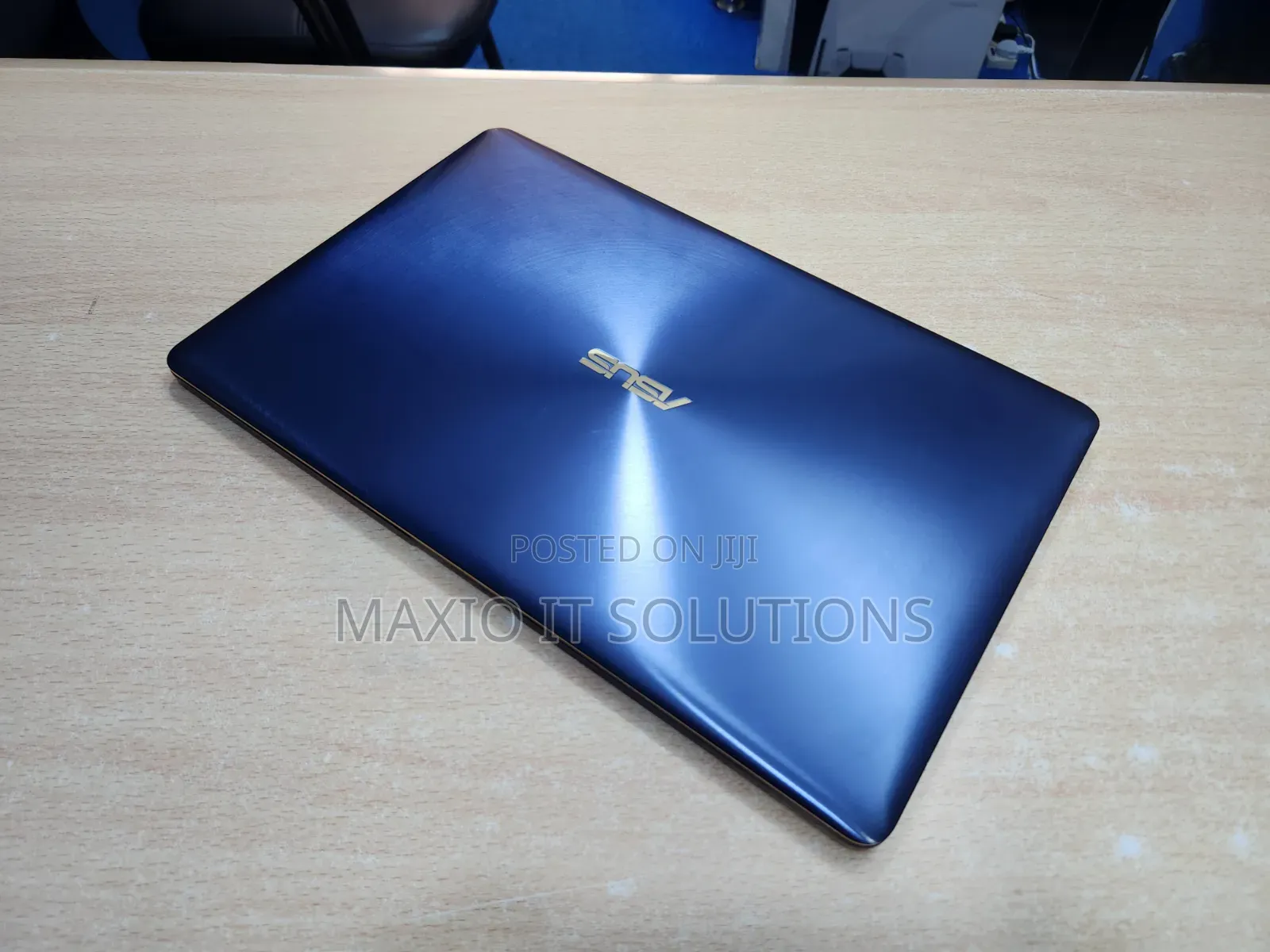 Laptop Asus ZenBook 3 Deluxe UX490UA 16GB Intel Core i7 SSD 256GB
