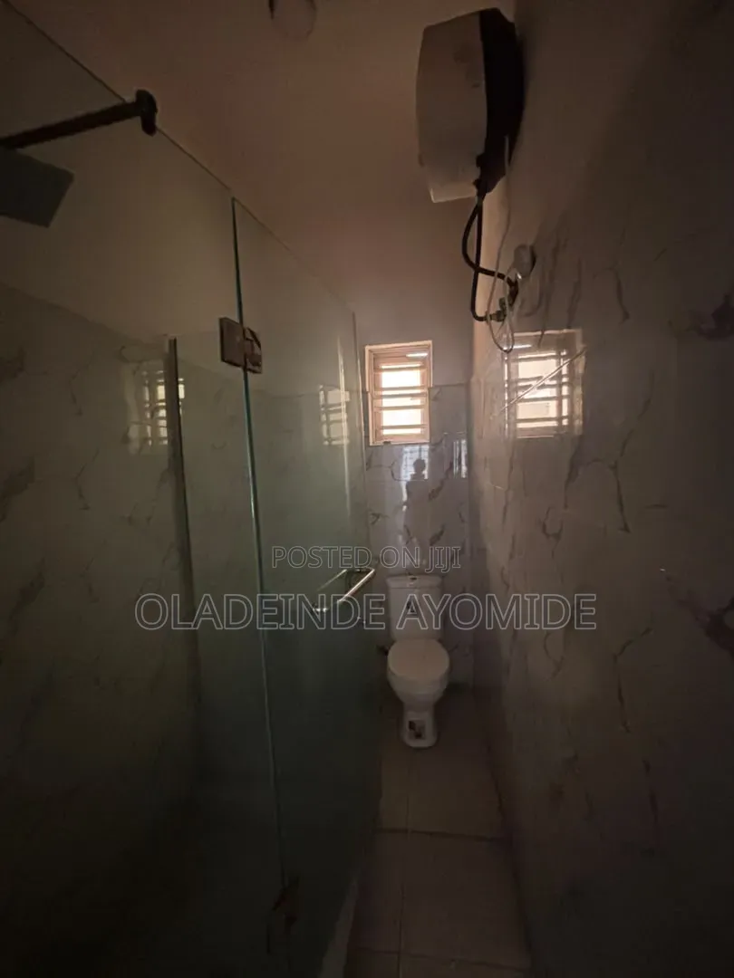 1bdrm Shared Apartment in Ikota Lekki for rent