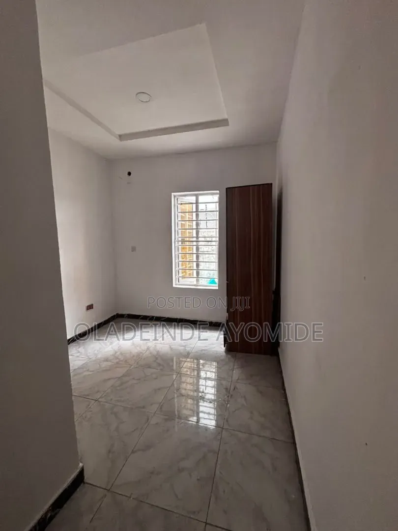 1bdrm Shared Apartment in Ikota Lekki for rent