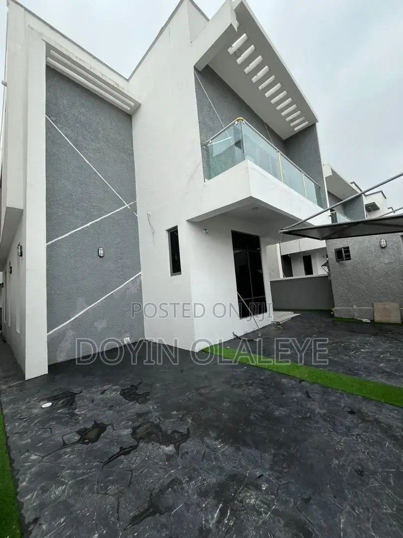 4bdrm Duplex in Ado / Ajah for sale