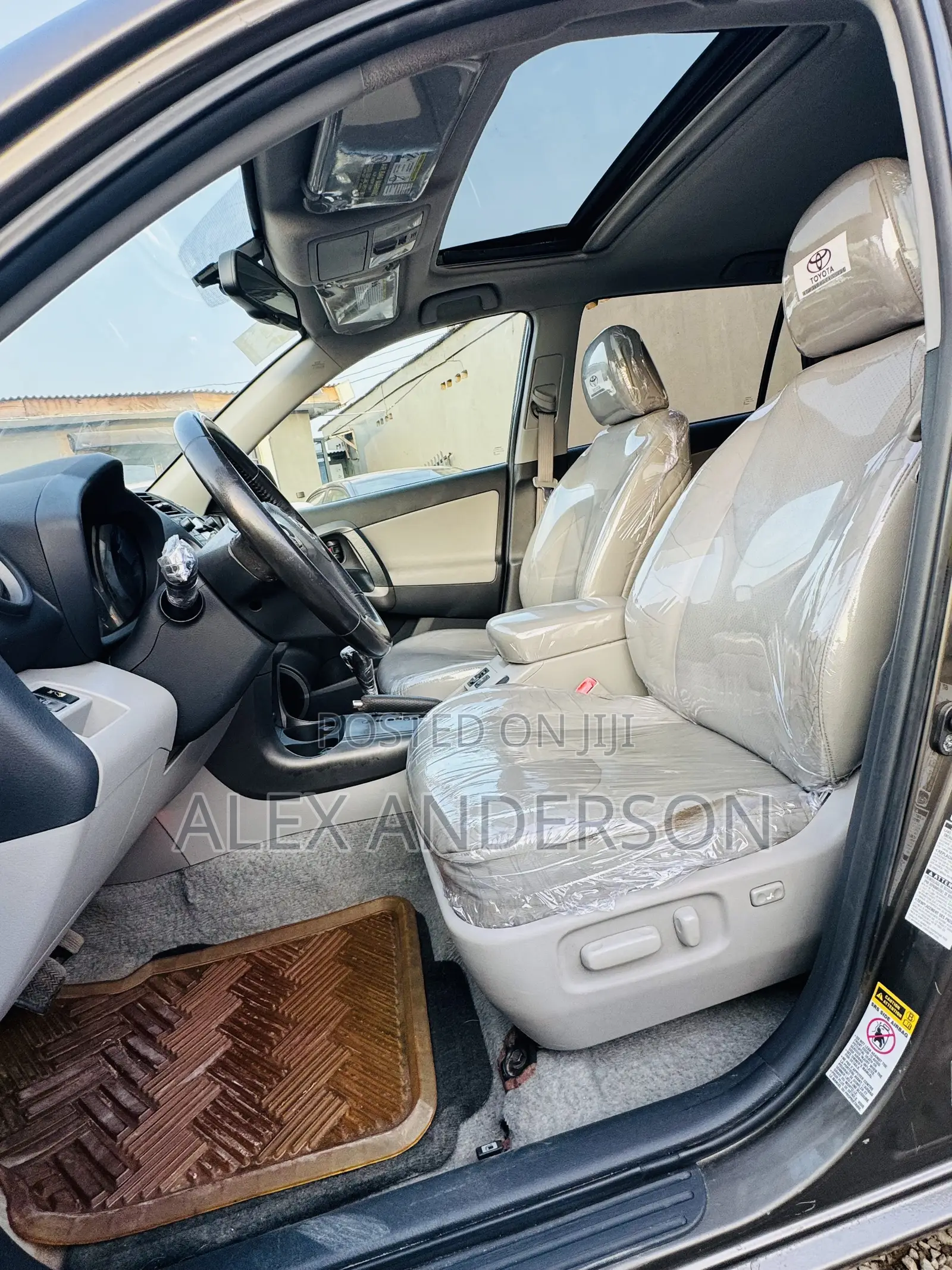 Toyota RAV4 3.5 Limited 4x4 2010 Ivory