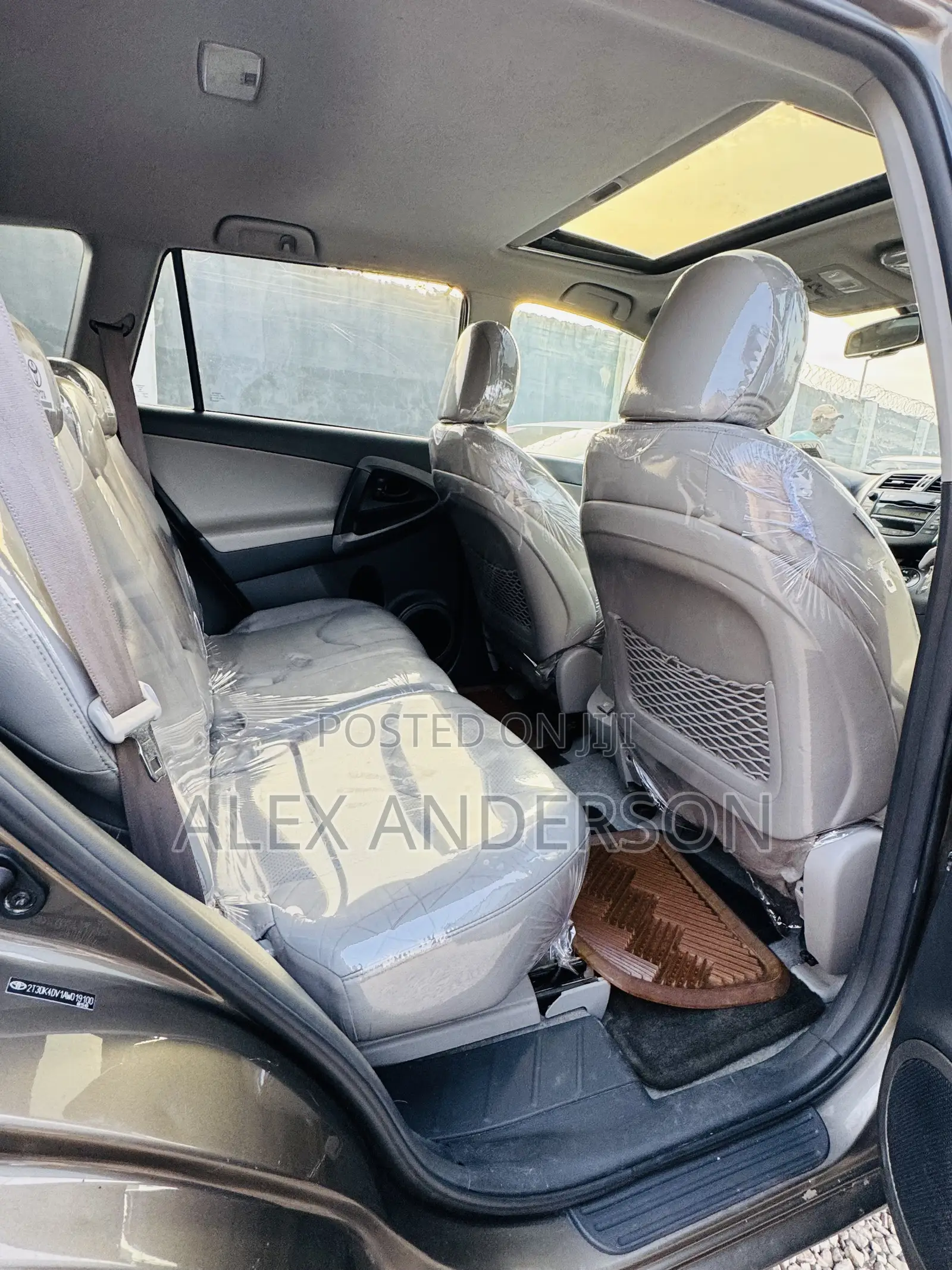 Toyota RAV4 3.5 Limited 4x4 2010 Ivory