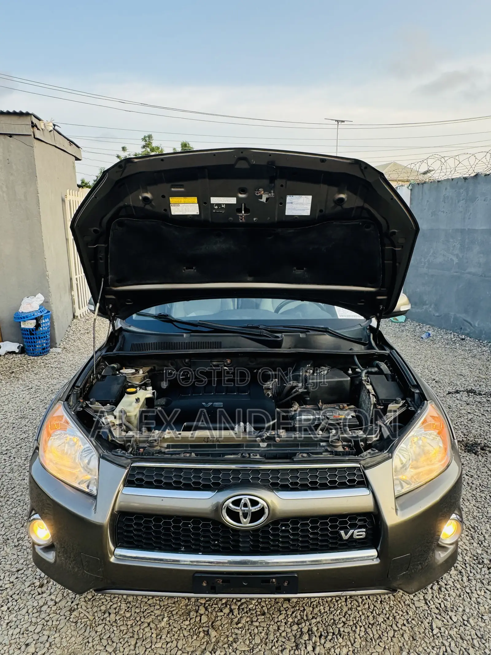 Toyota RAV4 3.5 Limited 4x4 2010 Ivory